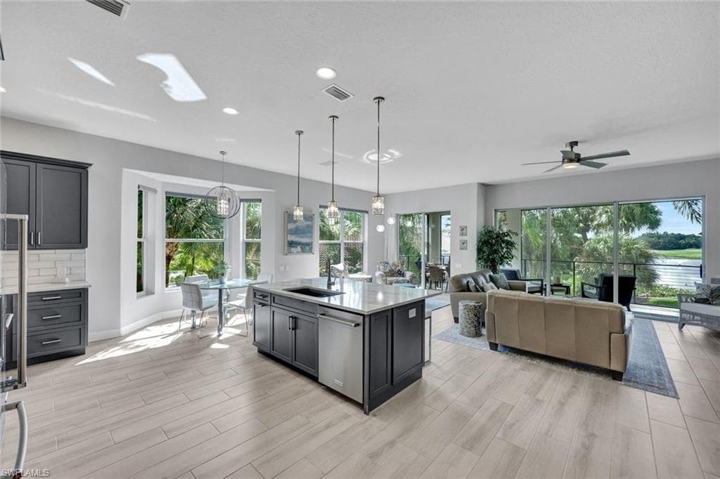 3310 Hamlet Dr 1, Naples, FL 34105-11