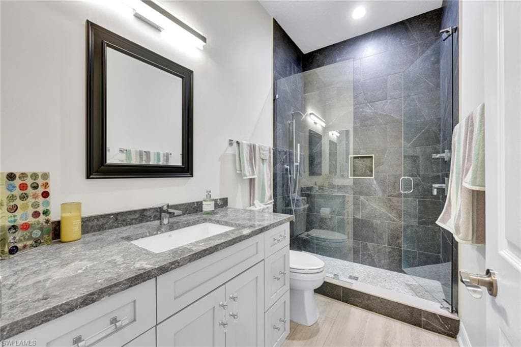 3310 Hamlet Dr 1, Naples, FL 34105-21