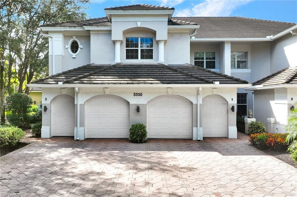 3310 Hamlet Dr 1, Naples, FL 34105-4