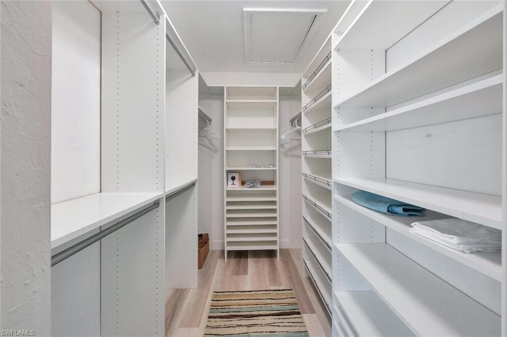 583 Beachwalk Cir Q-203, Naples, FL 34108-18