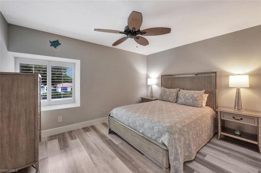 583 Beachwalk Cir Q-203, Naples, FL 34108-19