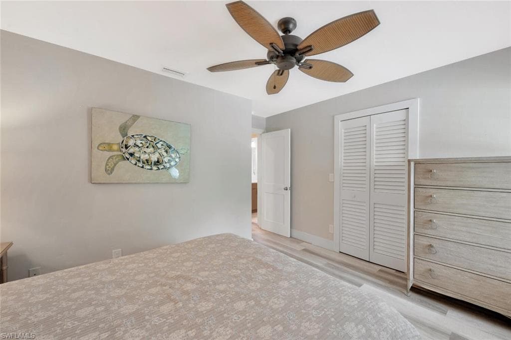 583 Beachwalk Cir Q-203, Naples, FL 34108-20