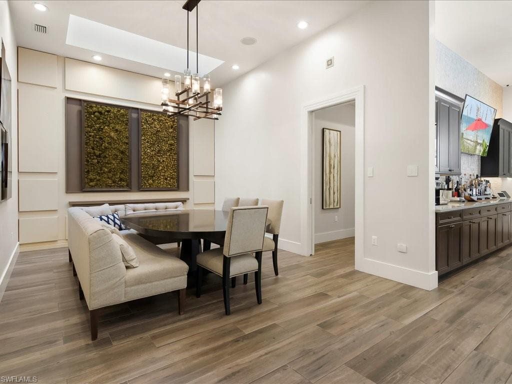 656 Hickory Rd, Naples, FL 34108-13