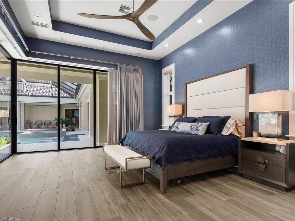 656 Hickory Rd, Naples, FL 34108-18