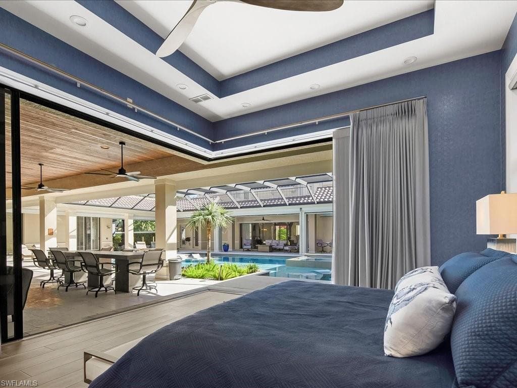 656 Hickory Rd, Naples, FL 34108-19