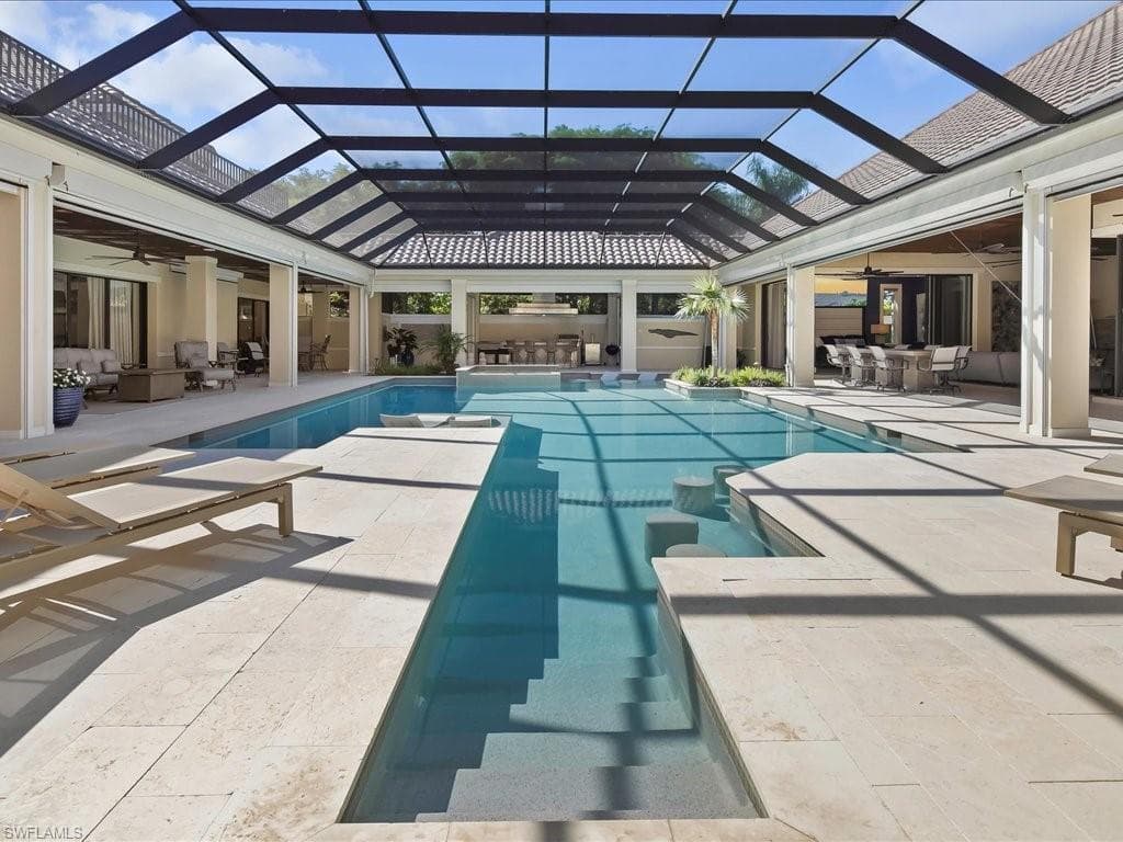 656 Hickory Rd, Naples, FL 34108-32