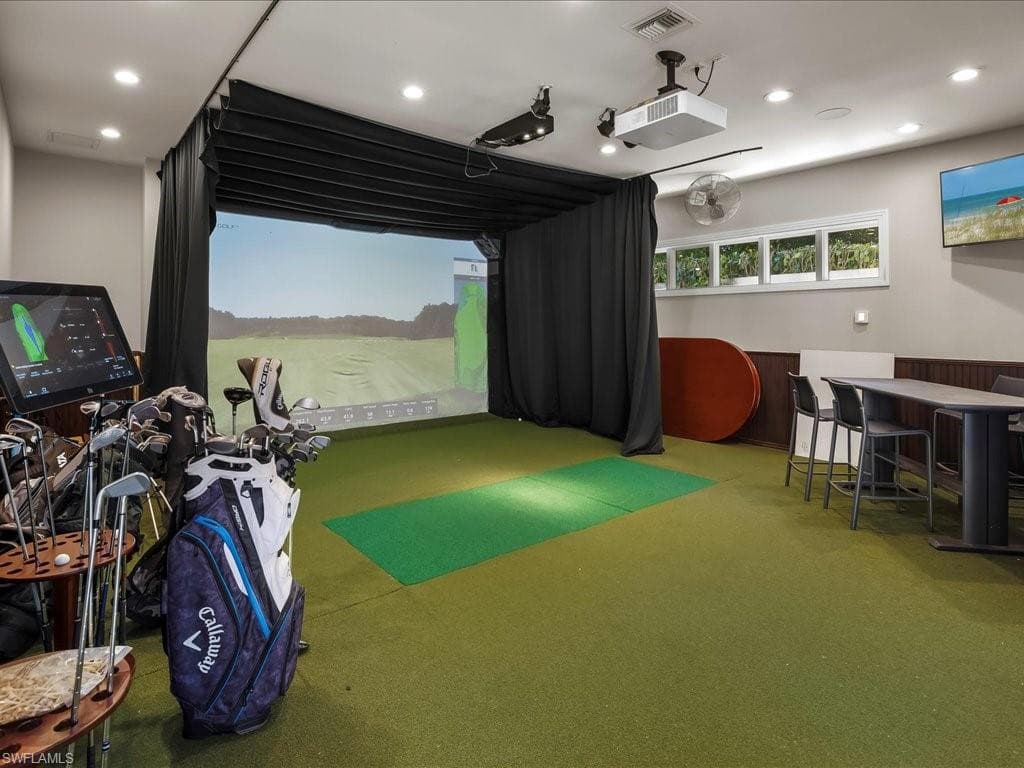 656 Hickory Rd, Naples, FL 34108-38