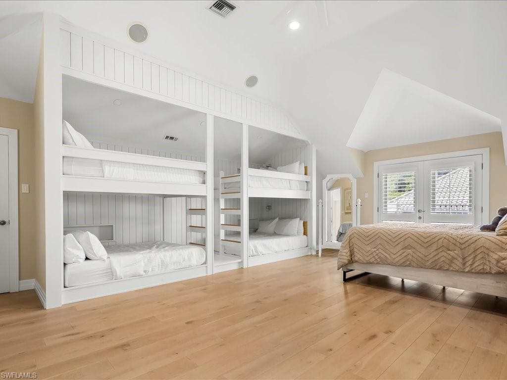 656 Hickory Rd, Naples, FL 34108-41