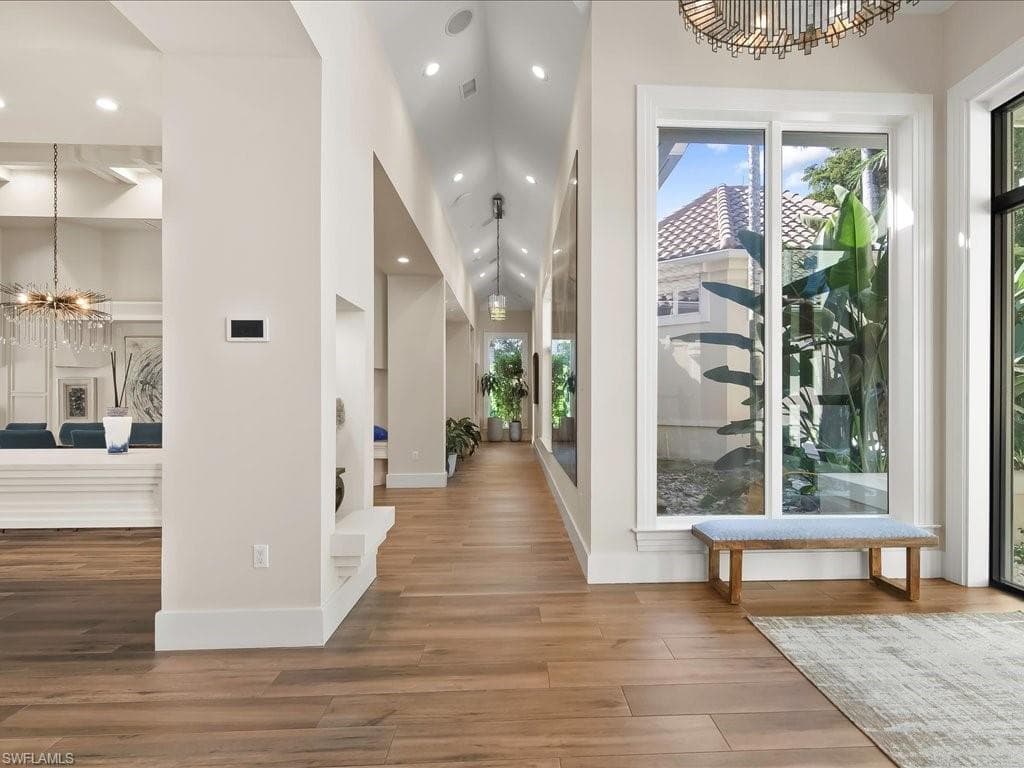 656 Hickory Rd, Naples, FL 34108-7