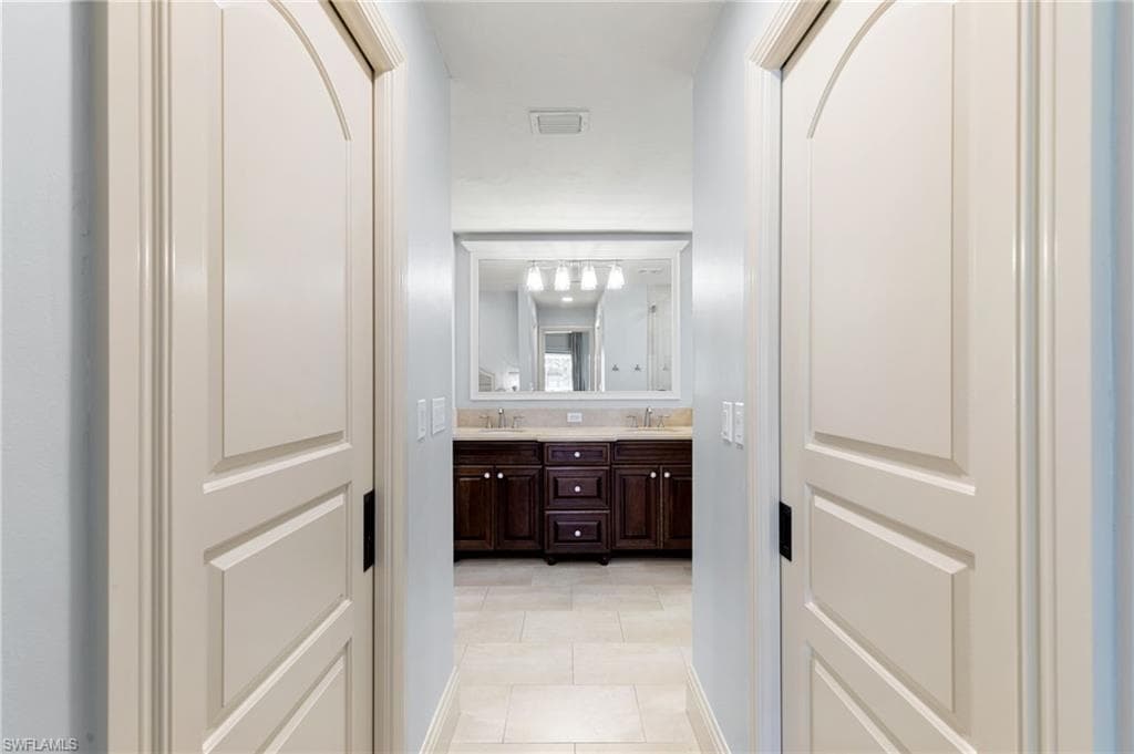 1181 Marlin Ct, Marco Island, FL 34145-9