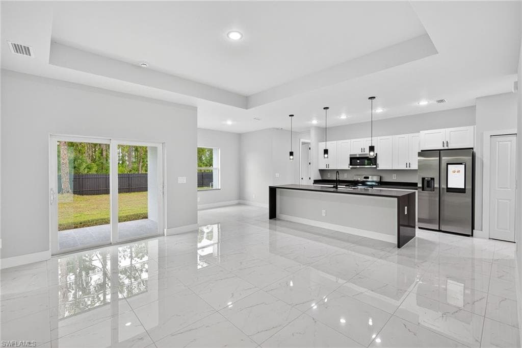 2810 39th St W, Lehigh Acres, FL 33971-3