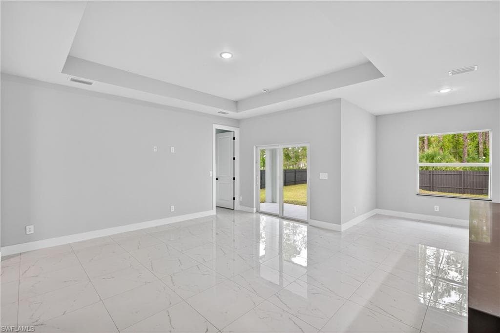 2810 39th St W, Lehigh Acres, FL 33971-4