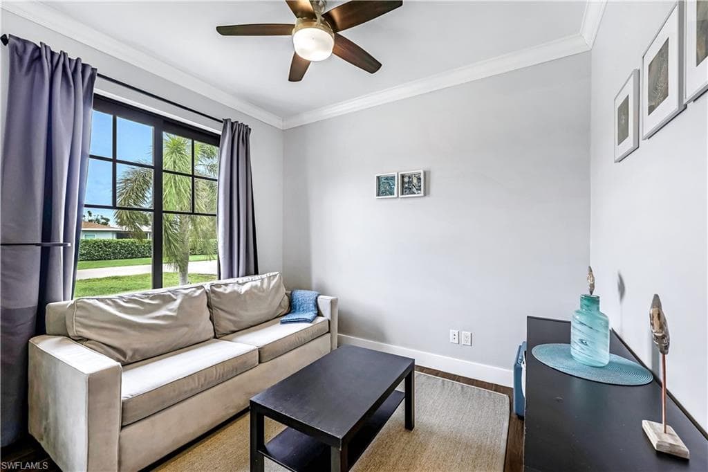 1140 Jeronimo Dr, Naples, FL 34103-19