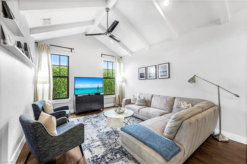 1140 Jeronimo Dr, Naples, FL 34103-5