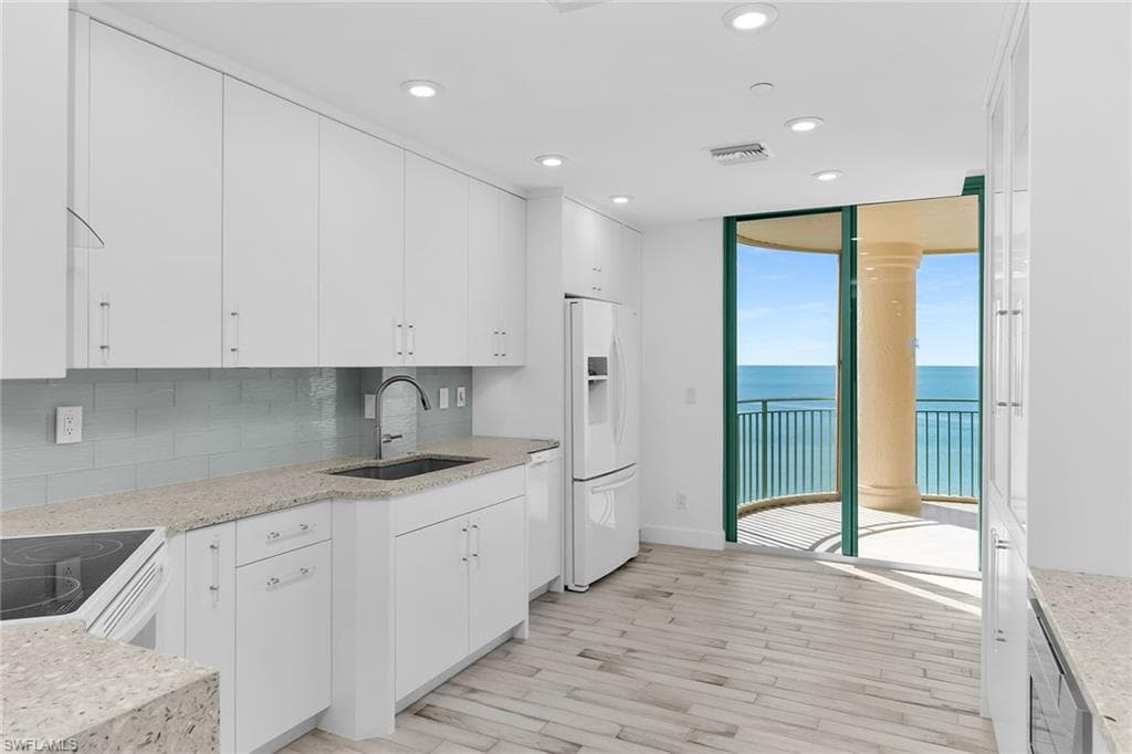 980 Cape Marco Dr 602, Marco Island, FL 34145-14