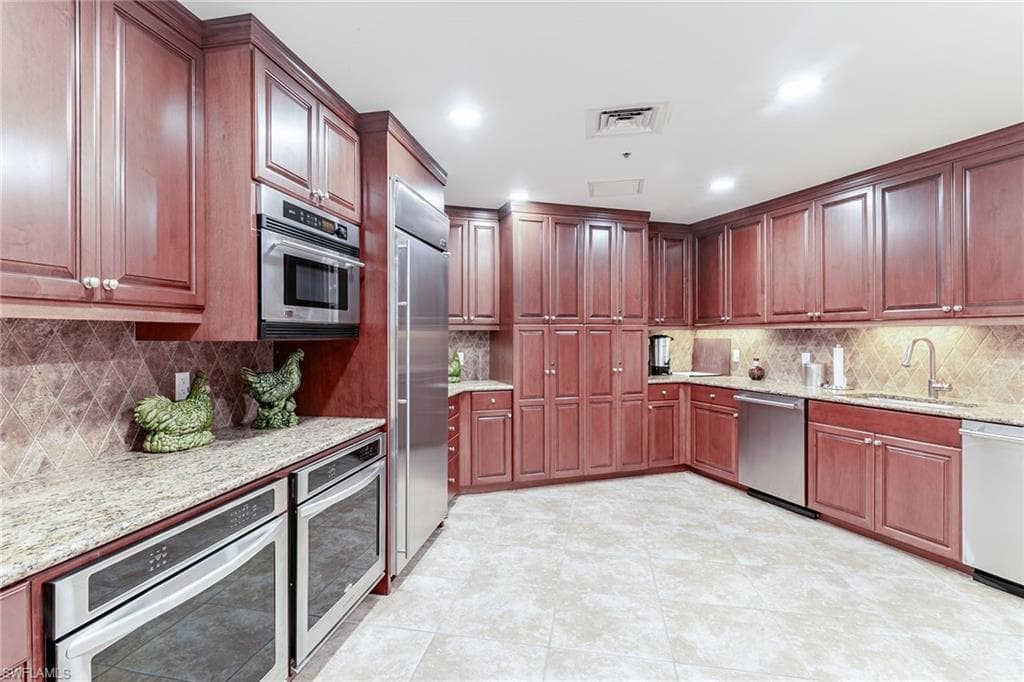 980 Cape Marco Dr 602, Marco Island, FL 34145-43