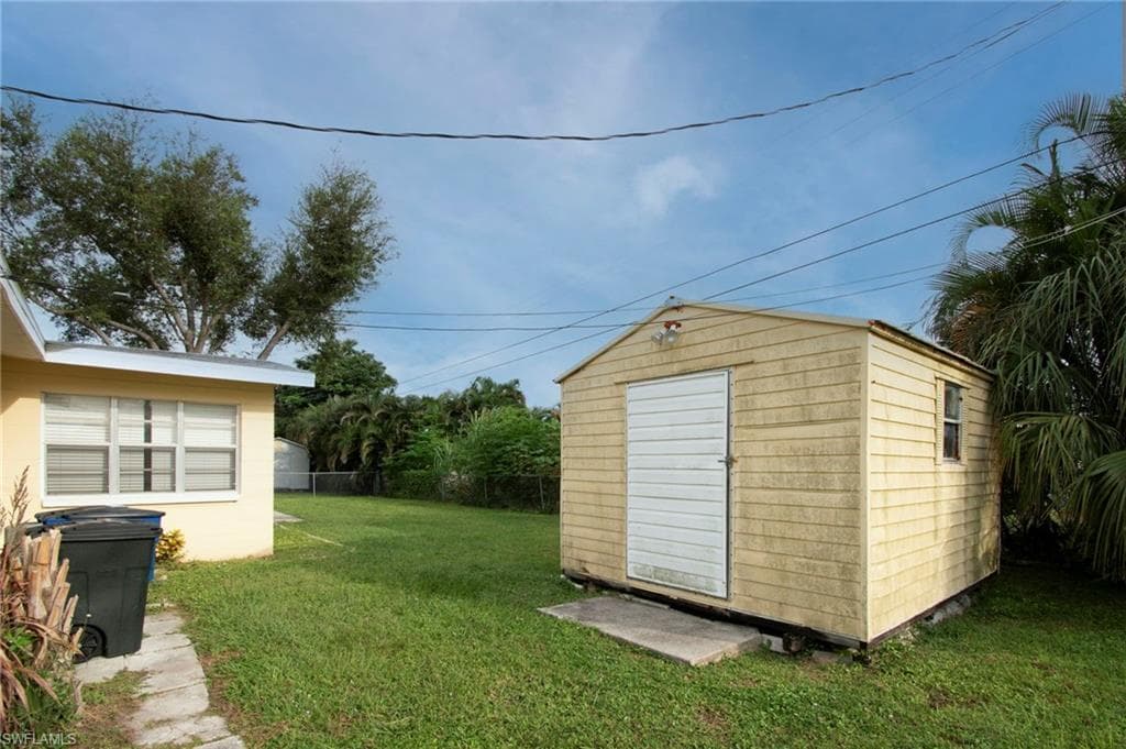 1442 Byron Rd, Fort Myers, FL 33919-14