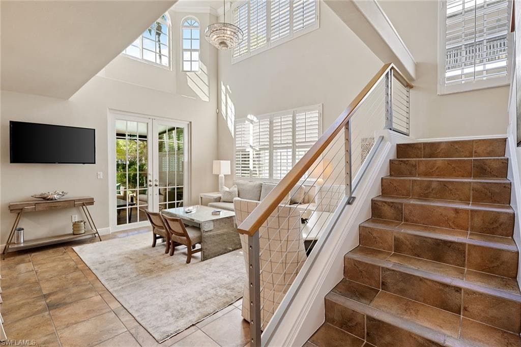 417 4th Ave S 301, Naples, FL 34102-12