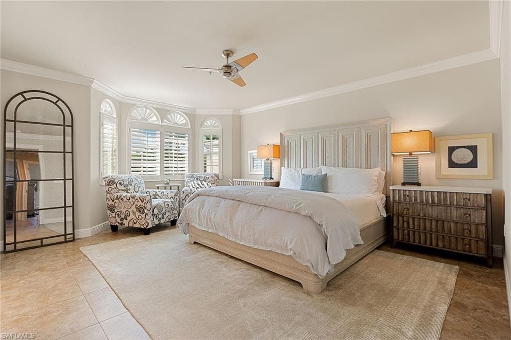 417 4th Ave S 301, Naples, FL 34102-20