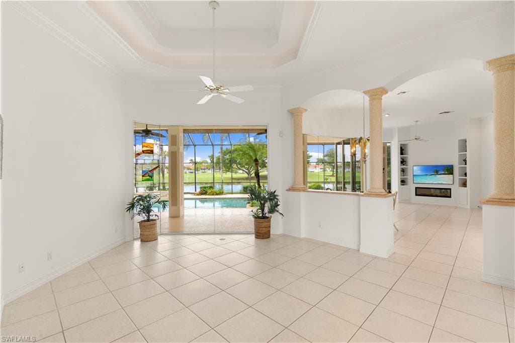 2341 Cheshire Ln, Naples, FL 34109-11
