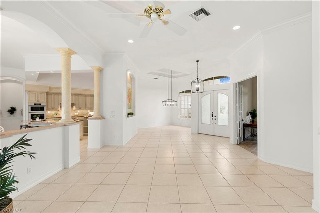 2341 Cheshire Ln, Naples, FL 34109-12