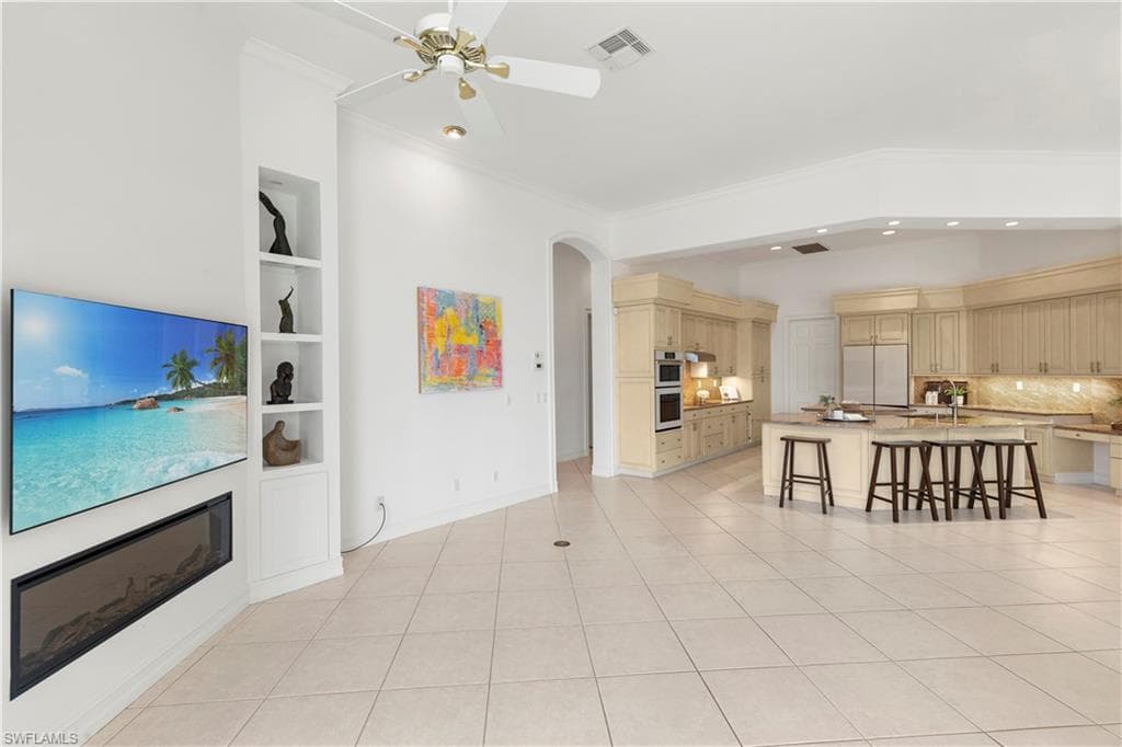 2341 Cheshire Ln, Naples, FL 34109-21
