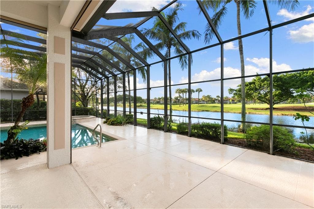 2341 Cheshire Ln, Naples, FL 34109-43