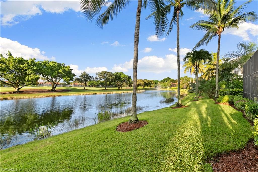 2341 Cheshire Ln, Naples, FL 34109-44