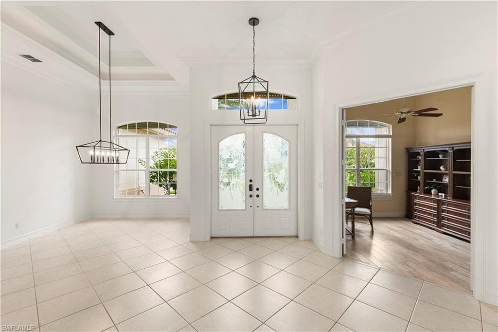 2341 Cheshire Ln, Naples, FL 34109-3