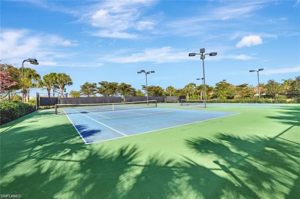 2394 Heydon Cir E, Naples, FL 34120-37