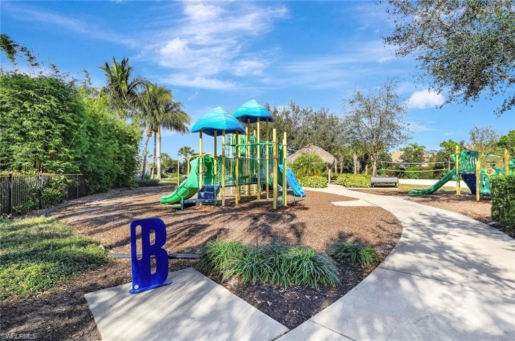 2394 Heydon Cir E, Naples, FL 34120-39