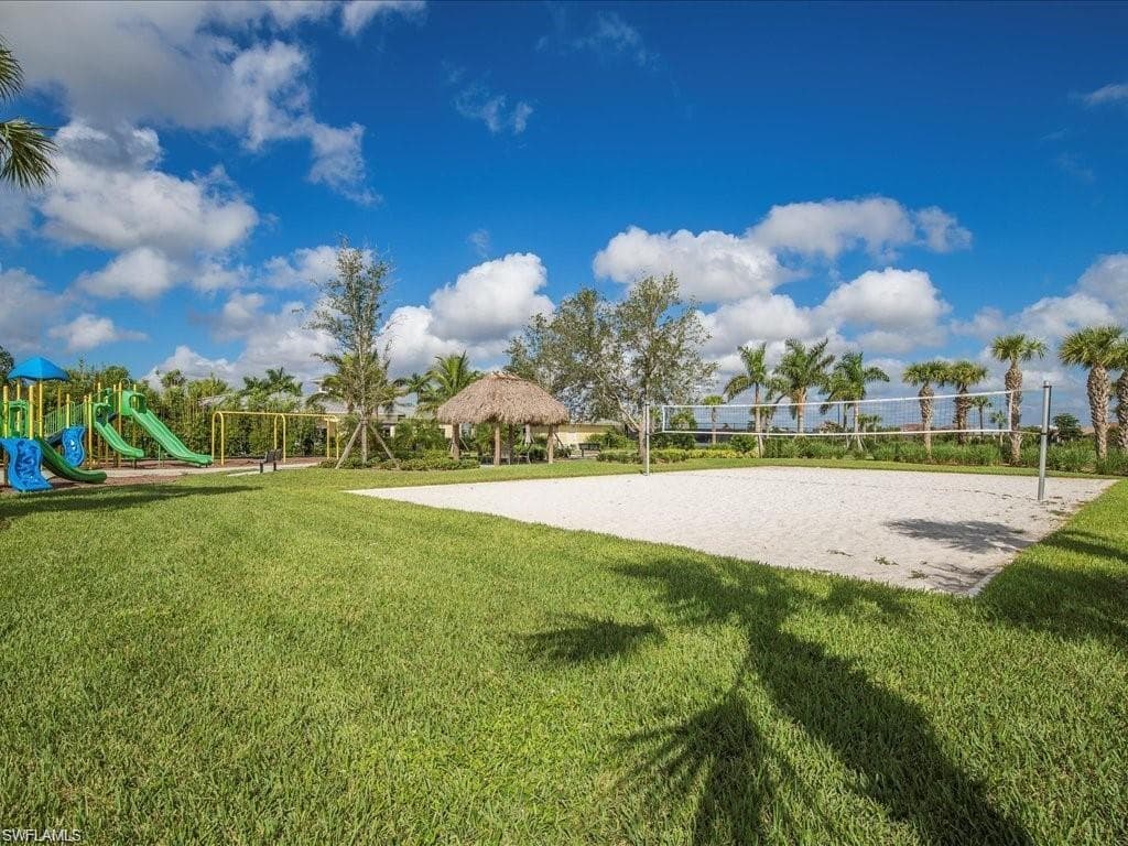 2394 Heydon Cir E, Naples, FL 34120-42