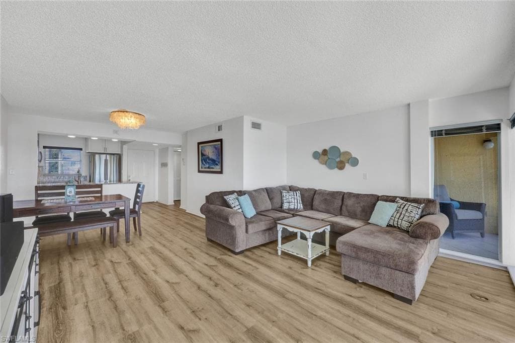 4895 Bonita Beach Rd 105, Bonita Springs, FL 34134-9