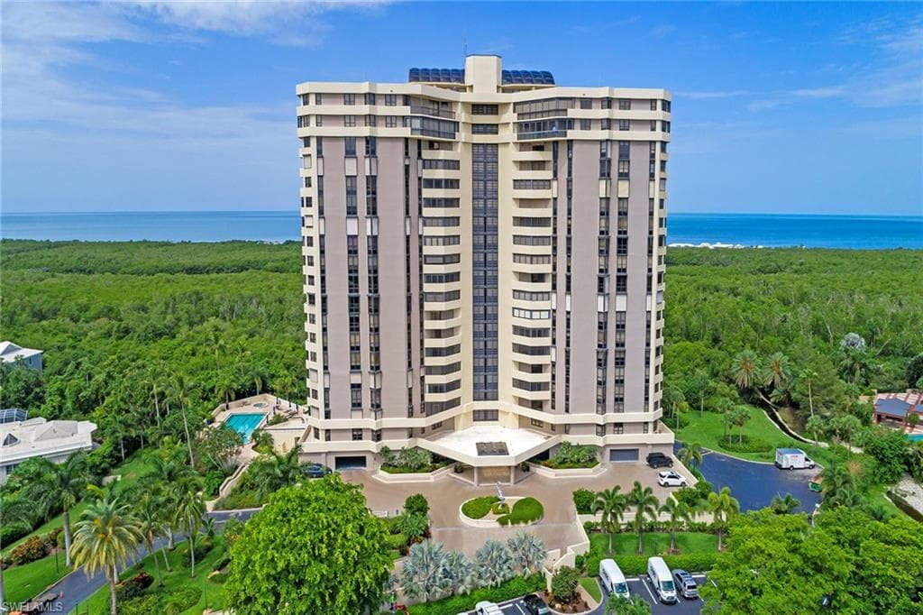 6001 Pelican Bay Blvd 204, Naples, FL 34108-29