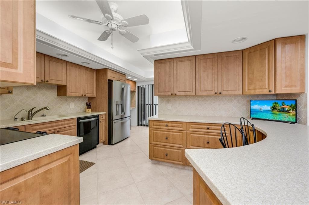 961 Collier Ct 101, Marco Island, FL 34145-5