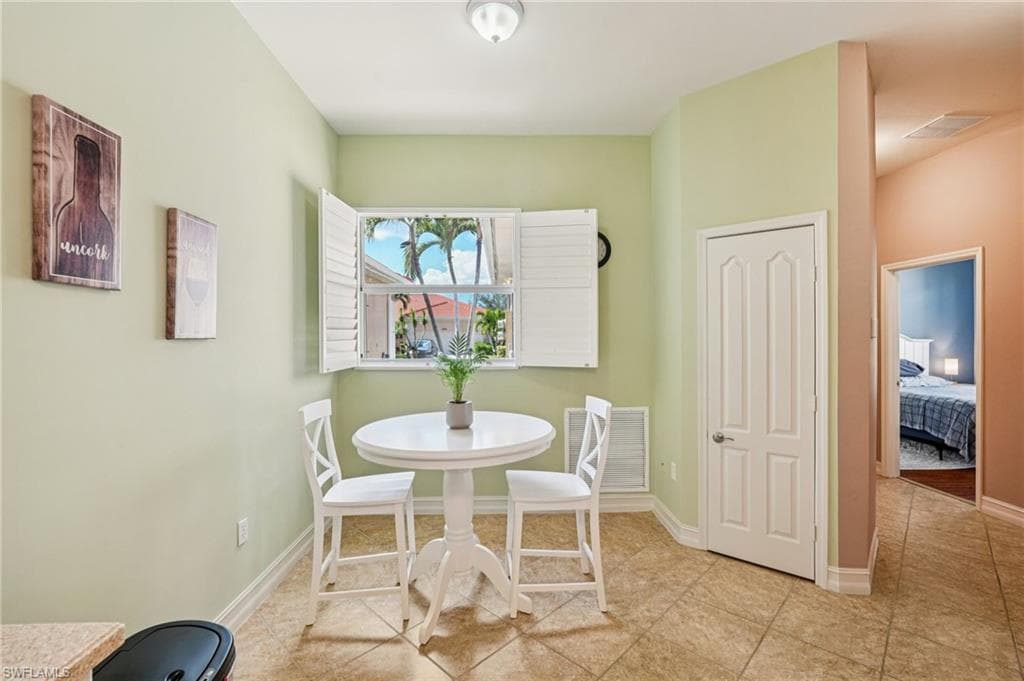 8100 Sanctuary Dr 1, Naples, FL 34104-15