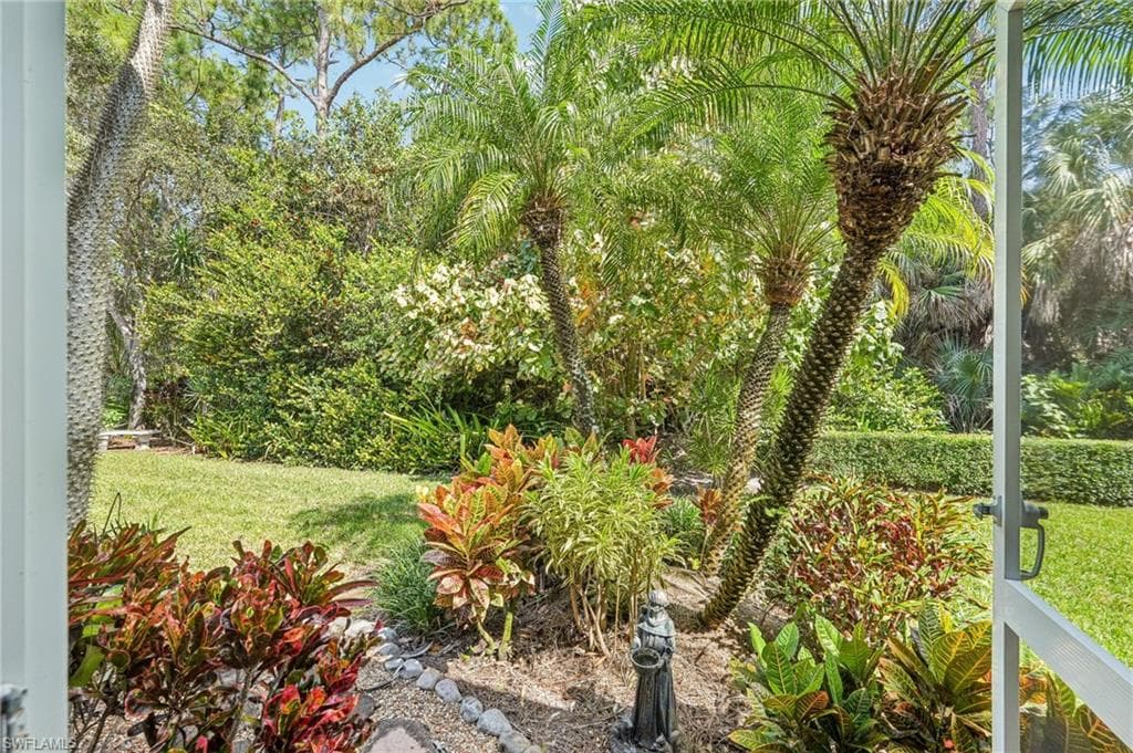 8100 Sanctuary Dr 1, Naples, FL 34104-35