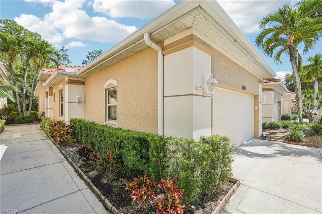 8100 Sanctuary Dr 1, Naples, FL 34104-6