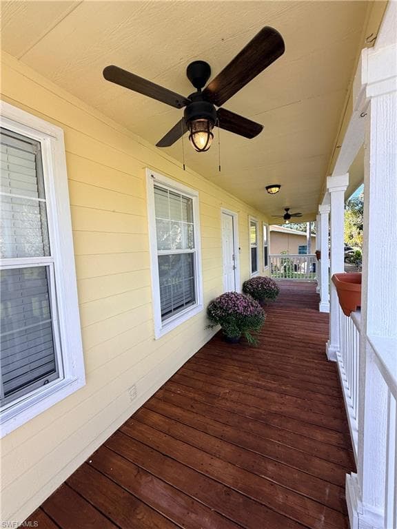 4934 Cortez Cir, Naples, FL 34112-39