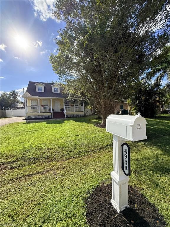 4934 Cortez Cir, Naples, FL 34112-40