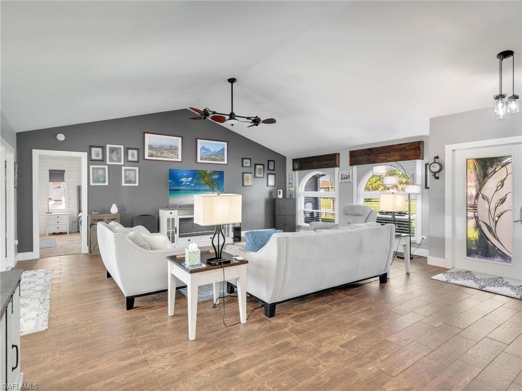 505 9th Ave, Cape Coral, FL 33990-10