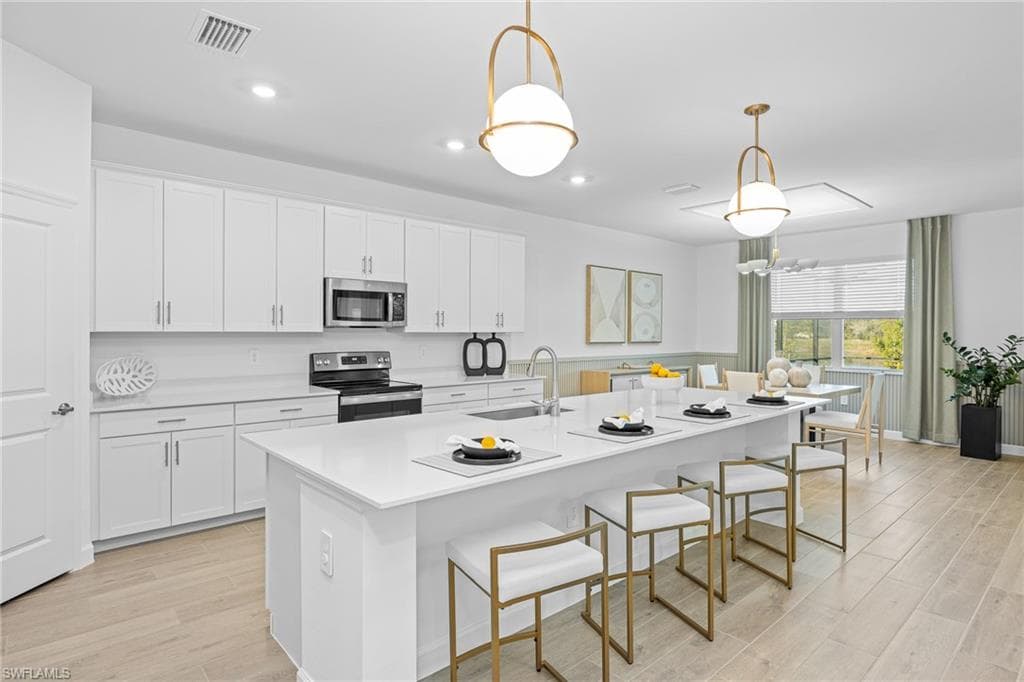 17393 Stonehill Manor Dr, North Fort Myers, FL 33917-11