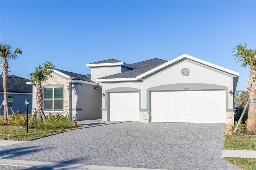 17393 Stonehill Manor Dr, North Fort Myers, FL 33917-37