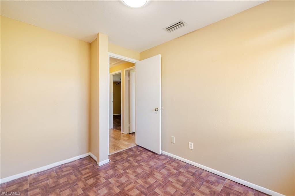 7241 Lobelia Rd, Fort Myers, FL 33967-15