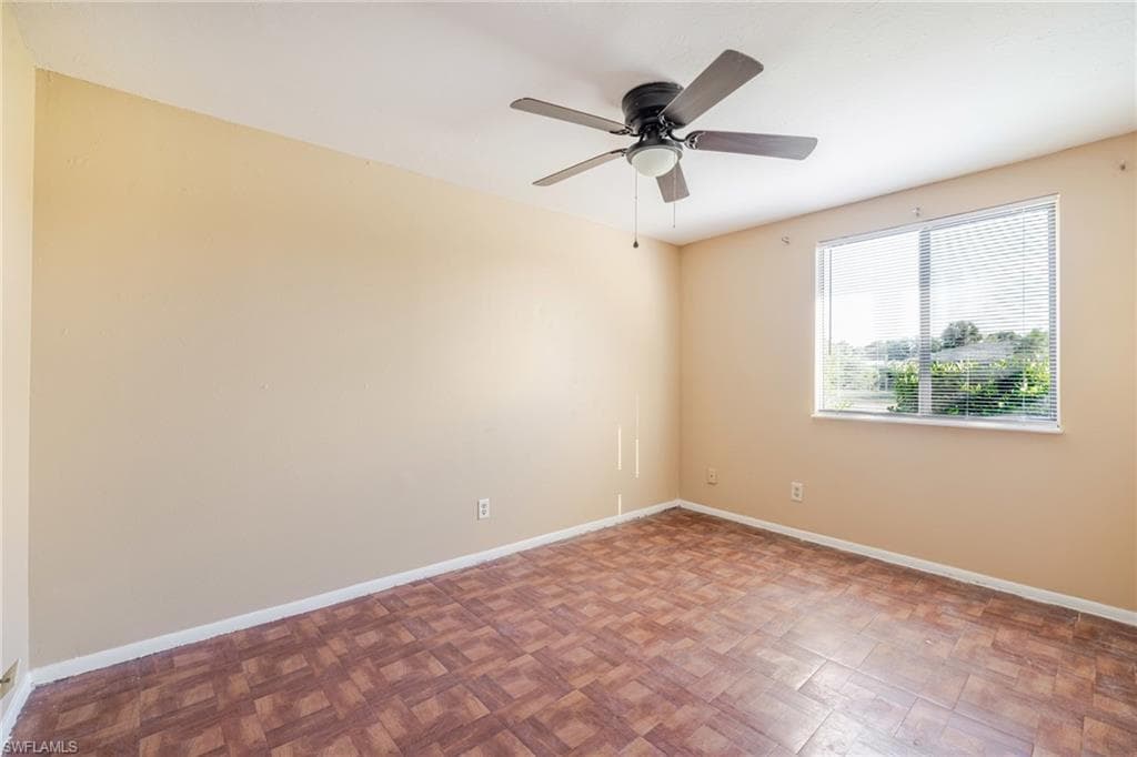 7241 Lobelia Rd, Fort Myers, FL 33967-16