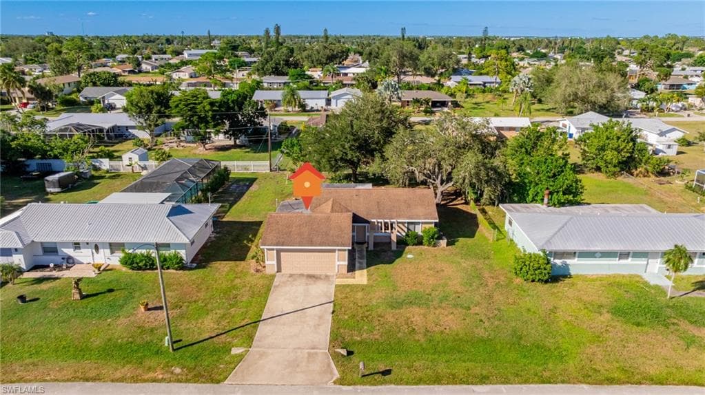 7241 Lobelia Rd, Fort Myers, FL 33967-26