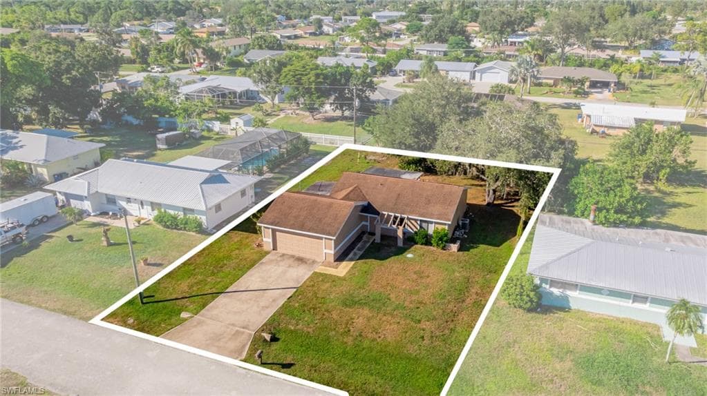 7241 Lobelia Rd, Fort Myers, FL 33967-28