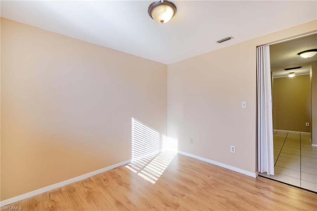 7241 Lobelia Rd, Fort Myers, FL 33967-7