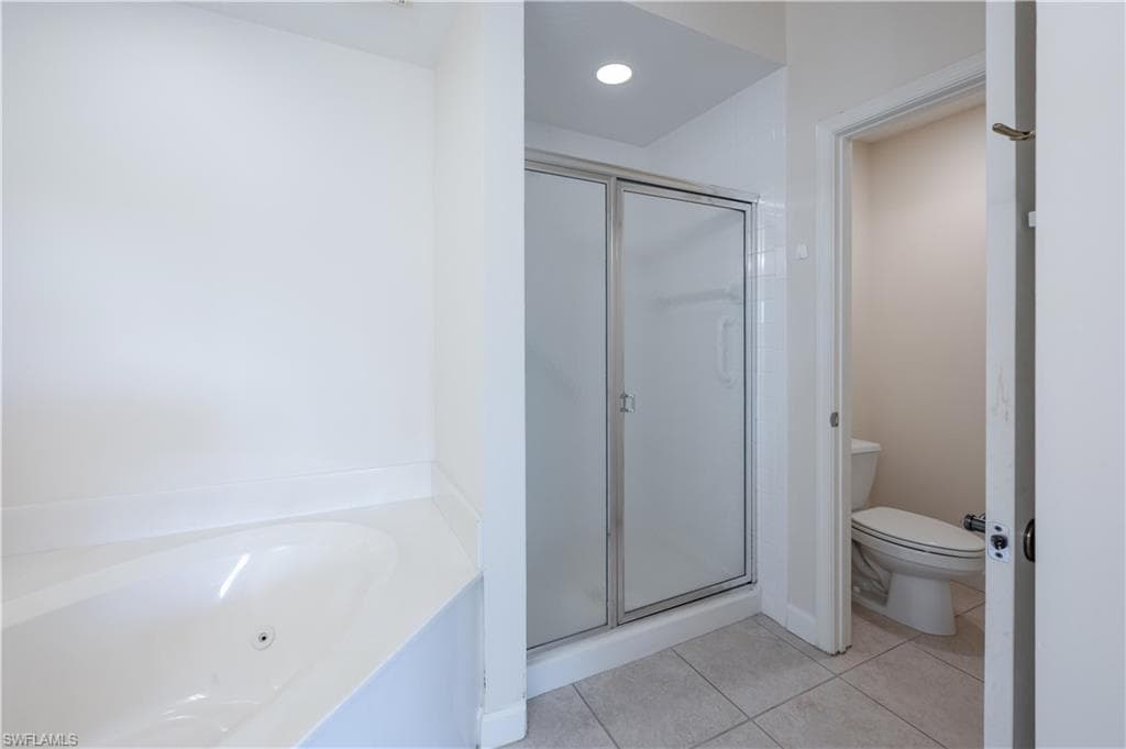 2408 Ravenna Blvd 101, Naples, FL 34109-20