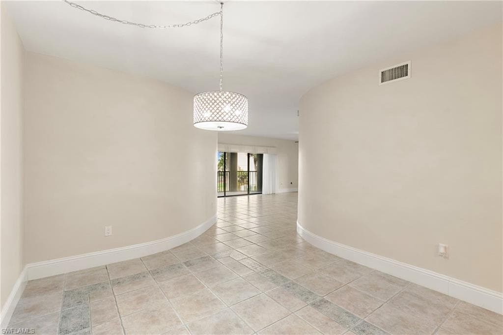 961 Collier Ct 107, Marco Island, FL 34145-9